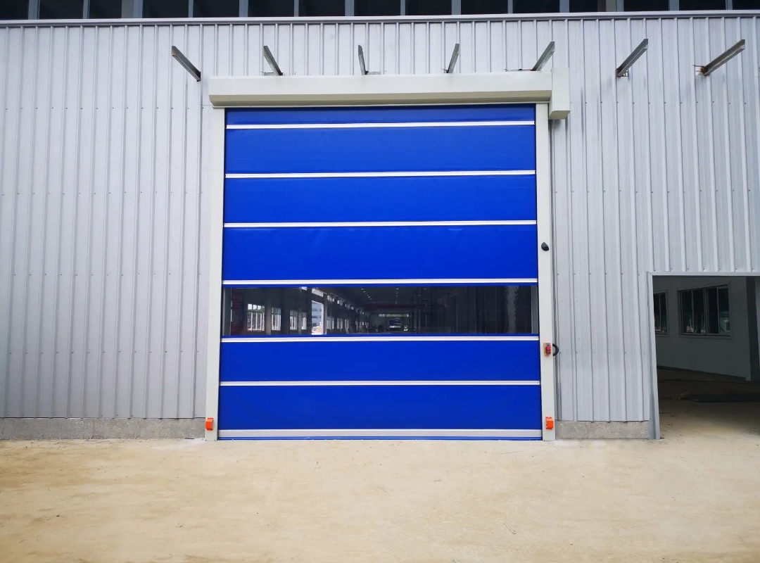 工廠提升門同側(cè)可以安裝快速卷簾門嗎?插圖1 工廠提升門同側(cè)可以安裝快速卷簾門嗎?插圖1
