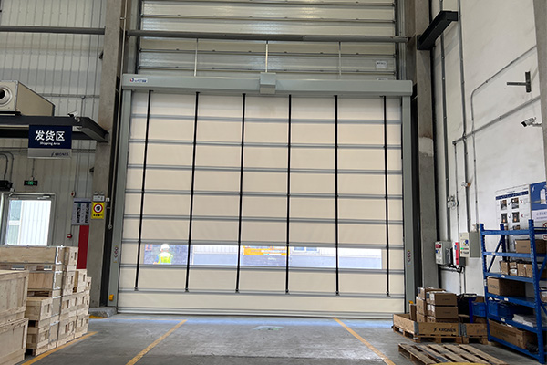 工廠提升門同側可以安裝快速卷簾門嗎？縮略圖